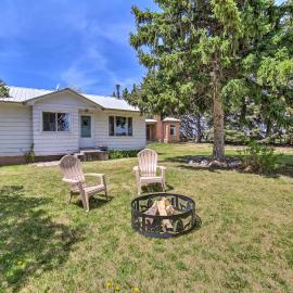 Idaho Falls Farmhouse ~ 11 Mi to Downtown!, hotell sihtkohas Idaho Falls
