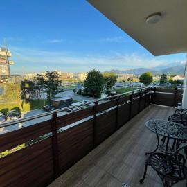 Coresi Long Stay Apartment