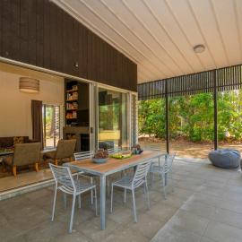 The Golden Hideaway - Matarangi Holiday Home