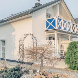 Haus Seeadler 5, hotelli kohteessa Süssau