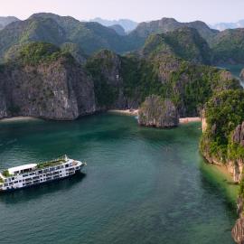 Mon Cheri Cruises, hotel in Ha Long