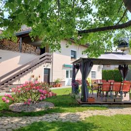 Studio apartma Žirovnik, hotel i Cerklje na Gorenjskem
