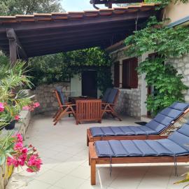 Studio apartment Ivan, hotel in Cunski