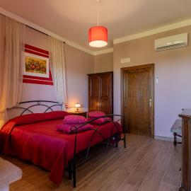 B&B FONTERONCONE di KRYVUTA OKSANA, hotel in Montepulciano