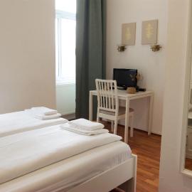 Hotel Pension ARPI, hotel in Vienna