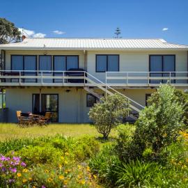 Sandy Doorstep - Whangamata Beachfront Apartment