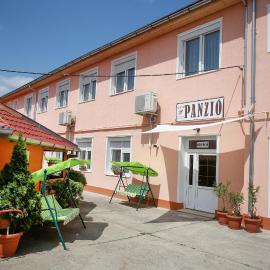 Centrál Panzió, Hotel in Szentes