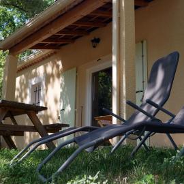 Gîte le Val Zen Valaurie - Drôme Provençale, hotel a Valaurie