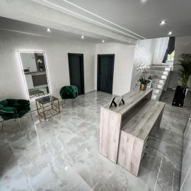 Apartmani Mila، فندق في لاكتاشي