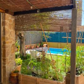 El Jardí de la Muralla, hotel Regencósban