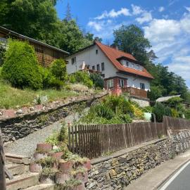 Pfefferberg Ferienwohnung mit Suite und Junior Suite, Hotel in Ziegenrück