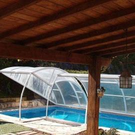 casa a 50 metros de playa con piscina cubierta, hotell sihtkohas Liencres