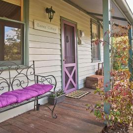 Quince Cottage - scenic escape with spa