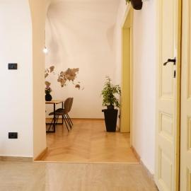 The Industrique Home - 3 Bedroom Apartment, готель у Тімішоарі