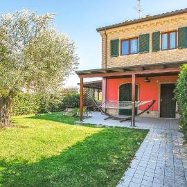 Lovely Home In Porto Recanati With Wifi