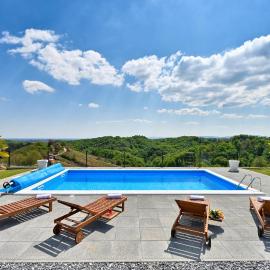 Lovely Home In Vinica Breg With Sauna, hotel i Gorušenjak