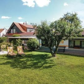 Lovely Home In Geschwenda With Wifi
