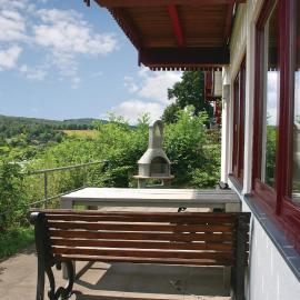 Ferienhaus 44 In Kirchheim, hótel í Kemmerode