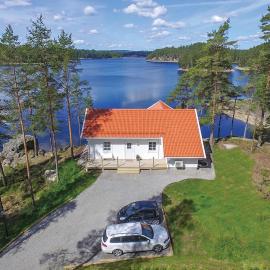 Nice Home In Årjäng With Wifi, hotel in Årjäng
