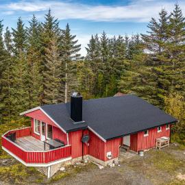 Holiday Home Farstad Rævhaugen, hotelli kohteessa Farstad