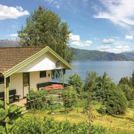Holiday Home Balestrand Stokkabø, hotel v destinaci Balestrand