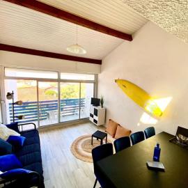 Appartement moderne idéalement situé-Parking privatif-Vue exceptionnelle, hotel in Biscarrosse-Plage
