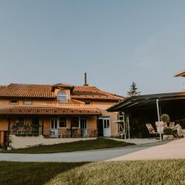Vila Angelina, hotel a Kušići