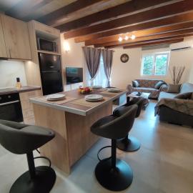 Nikitas Maisonette, hotel a (( Saoúli ))
