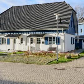 Ferienhaus Seemöve Altefähr, ξενοδοχείο σε Altefahr