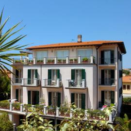Riviera Residence, hotel in Marina di Pietrasanta