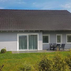 Haus Lara, viešbutis mieste Lichteneiche