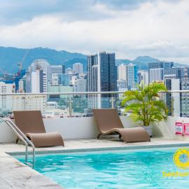 Mabolo Garden Flats Poolside Unit