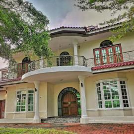 Yussy Homestay at Afamosa Bungalow, hotel in Kampong Alor Gajah