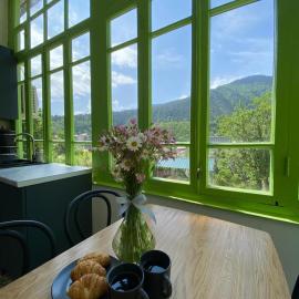 Polifonia Inn Borjomi, hotel Borzsomiban