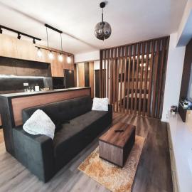Coquette studio, hotelli kohteessa Oradea