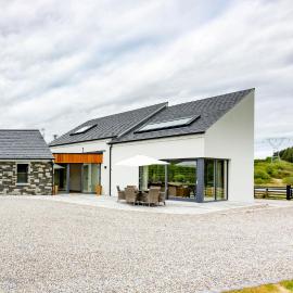 Ballymacooda House, hotel i Drumadrohid