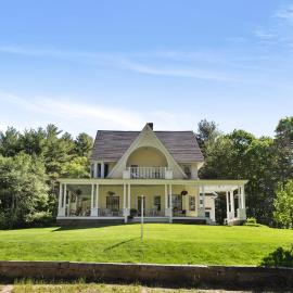 Noble House Inn, hotell i Bridgton