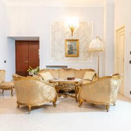 Deluxe apartment with garden in Vomero, hotel v Neapoli