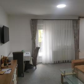 Restoran Mijajlovic, hotel in Kuršumlija