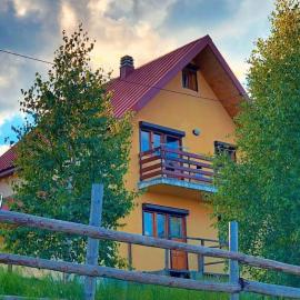 Grand Rabbit House on the Hillock