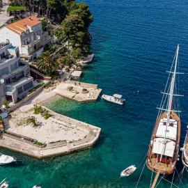 Suartini Apartmani Račišće, hotel in Račišće