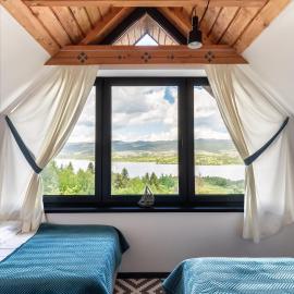 FAJNE CHATY - rodzinny wypoczynek w górach, hotel i Falsztyn