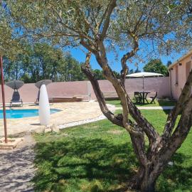 Tylyan, hotel em Le Thor