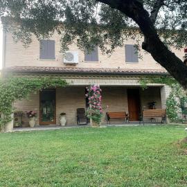 Guest House Vagamondo, hotel i Fano