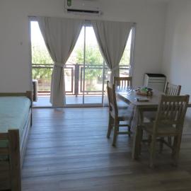 Aguas Calmas, hotel in Carhué