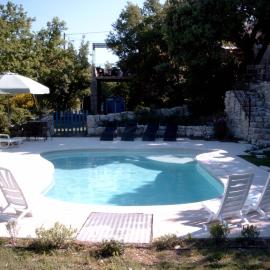 PROVENCE SOLEIL LUBERON PISCINE, hotel u gradu 'Apt'