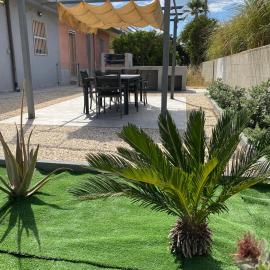 Casa Sunshine - Familienurlaub am Meer in Sizilien, hotel a Punta Braccetto