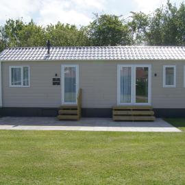 Landbouwlust Chalets, hotel in Serooskerke