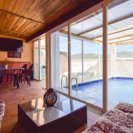 VILLA ELISABETH Piscina y Terraza con Aire Acondicionado