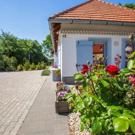 Boróka Apartmanház, hotel en Hárskút